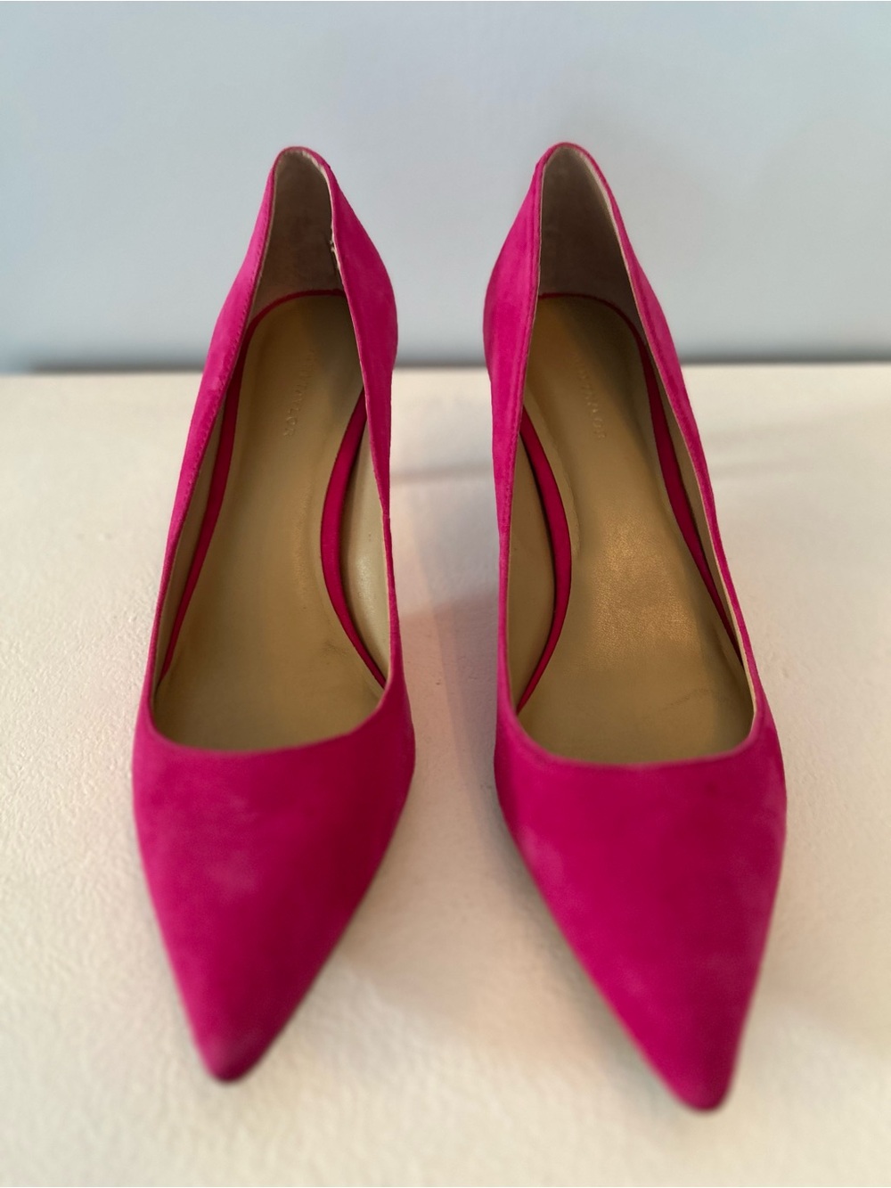 Ann Taylor Fuchsia Suede Pointed-Toe Pumps Size 7.5